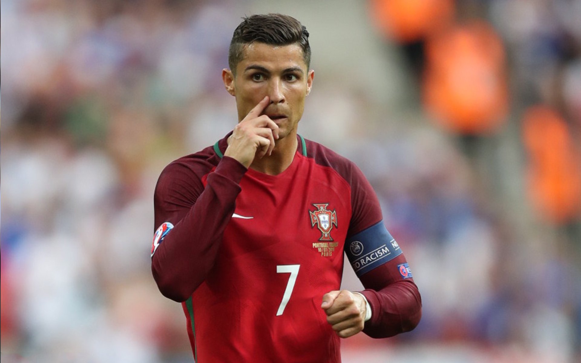 开云体育中国官网-冬奥足球项目引热议，墨西哥球迷打出“冰上斗士”横幅，墨西哥冬奥会